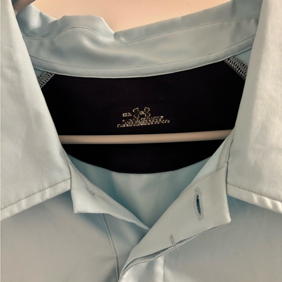 Under Armour shirt sleeve, light weight loose fitting  size 2 xl - Picture 2 of 3